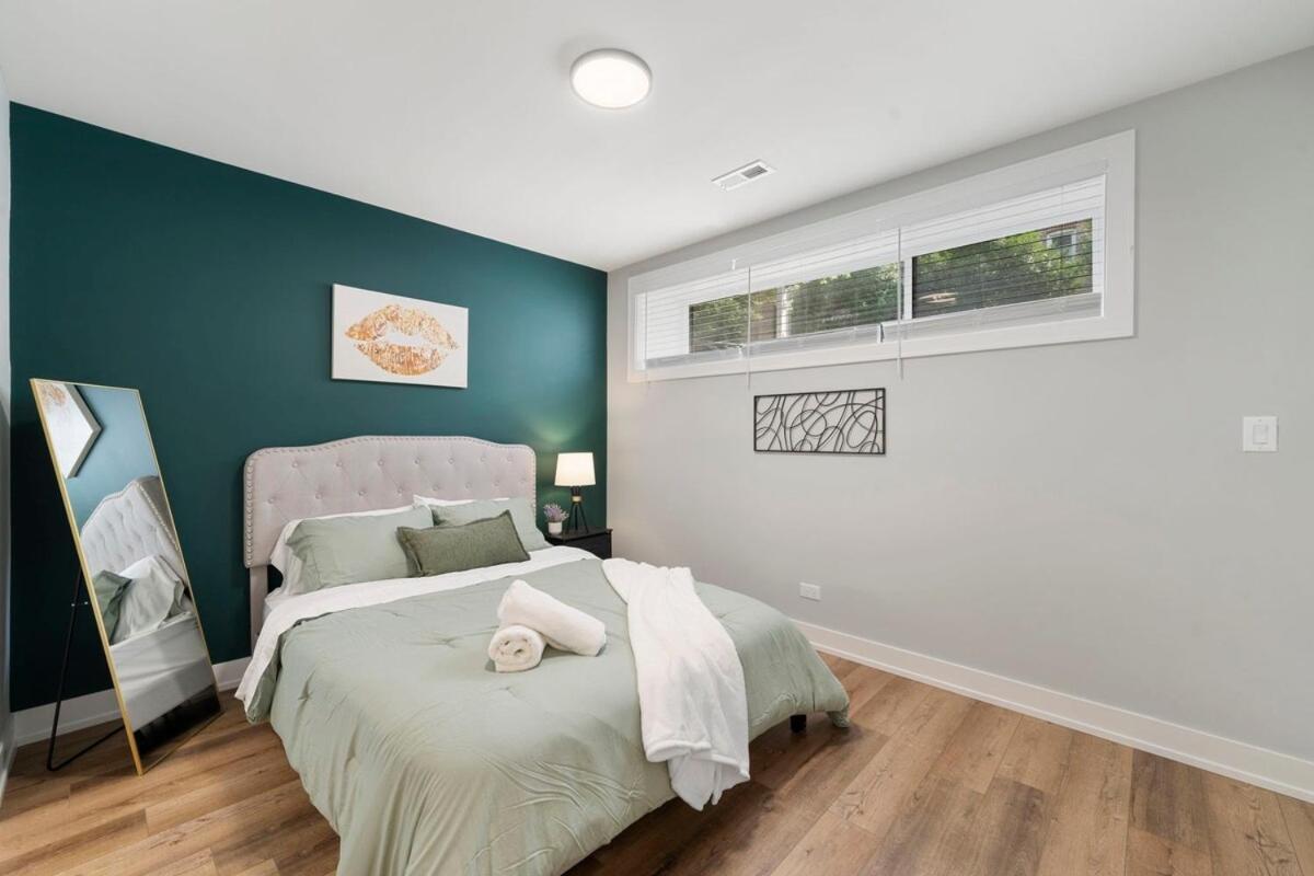 2 Bed & 3 Bath Chicago Condo Exterior foto